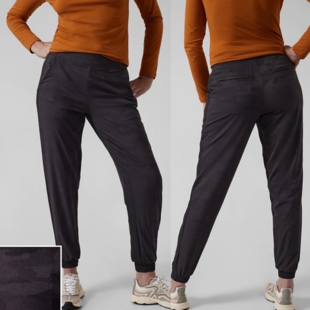 Athleta Brooklyn Lined Black Camo Jogger Pants 10